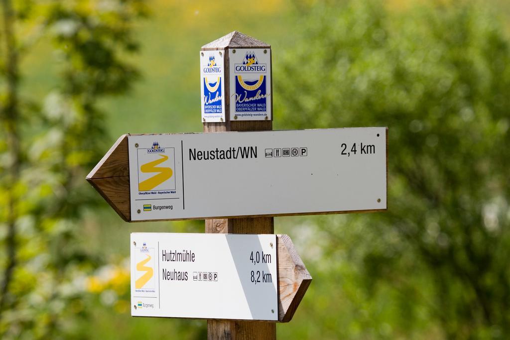 Hotel Grader Neustadt an der Waldnaab Exterior foto